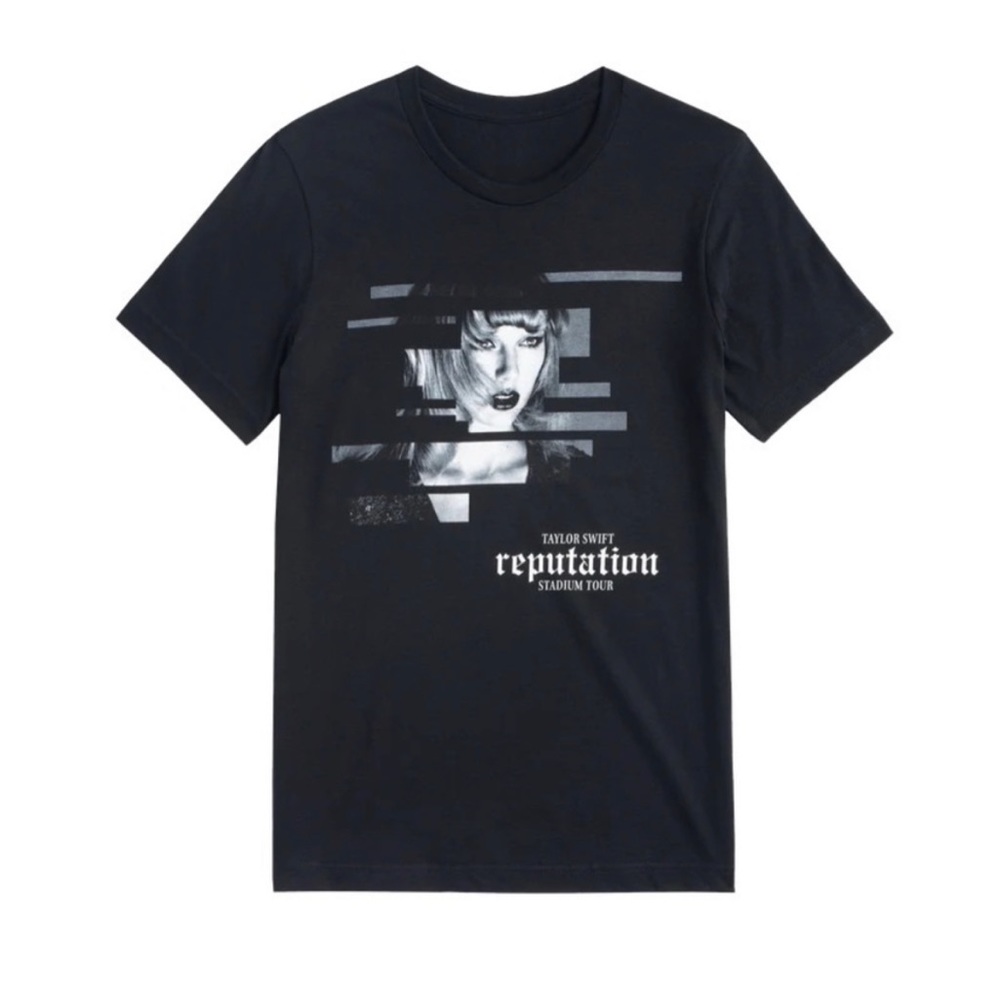 Taylor Swift Reputation Stadium Tour T Shirt 2017 Official Merchandise (Size XS)